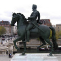 Antique decorative casting man riding a horse statue for garden square